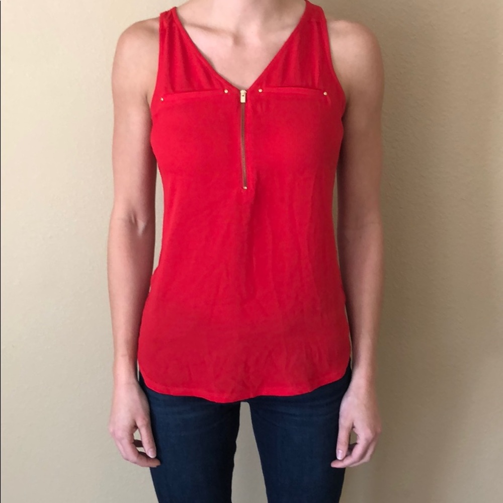 Red tank top.